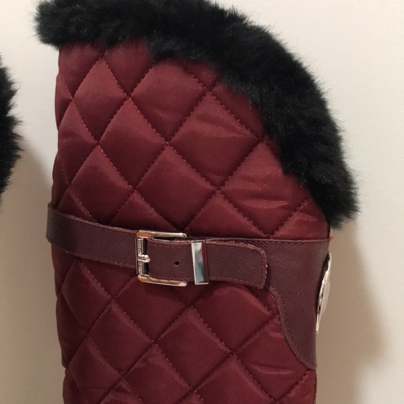Michael Kors quilted fleece lined rain boot. - Picture 5 of 9